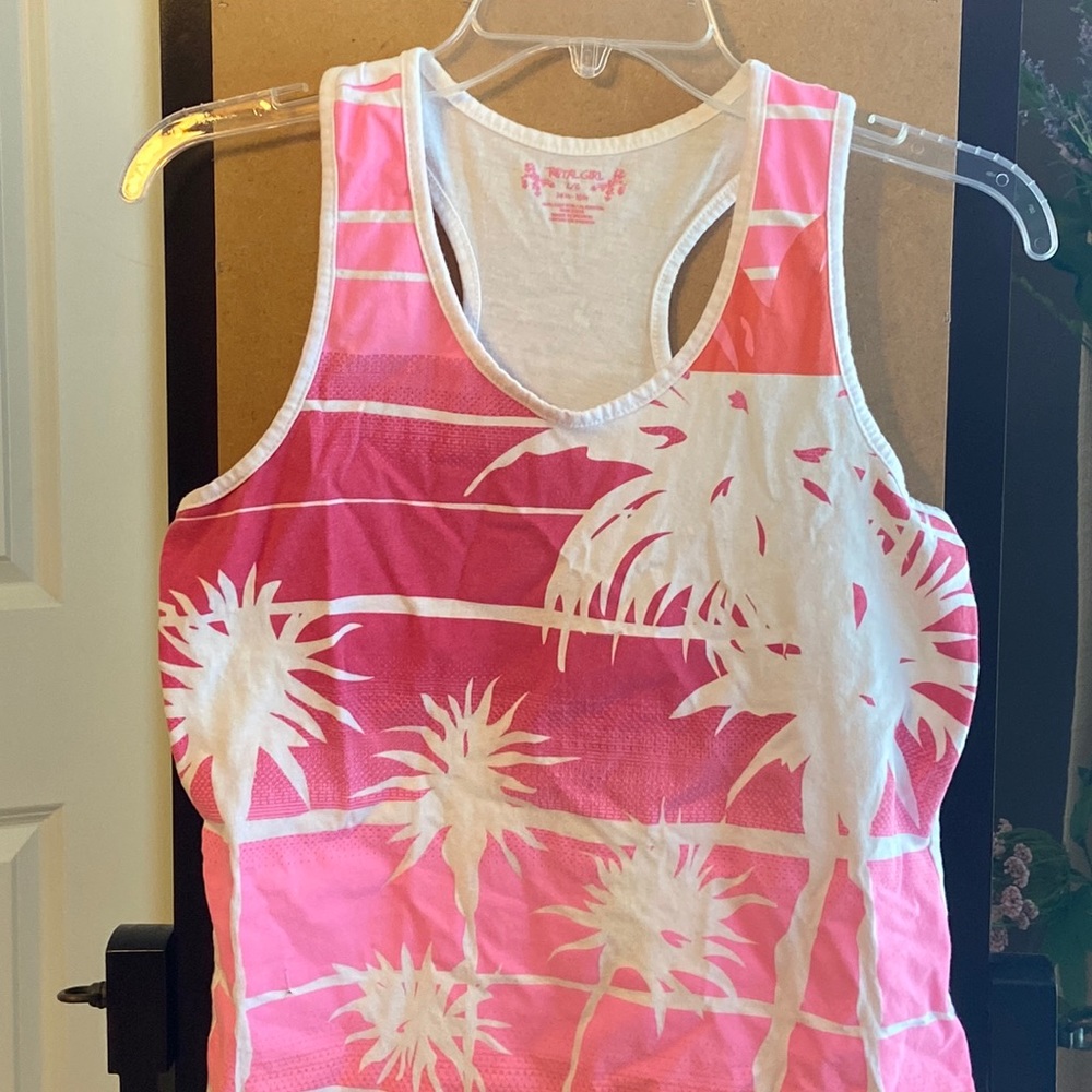 Total Girl tank with tropical design. XL